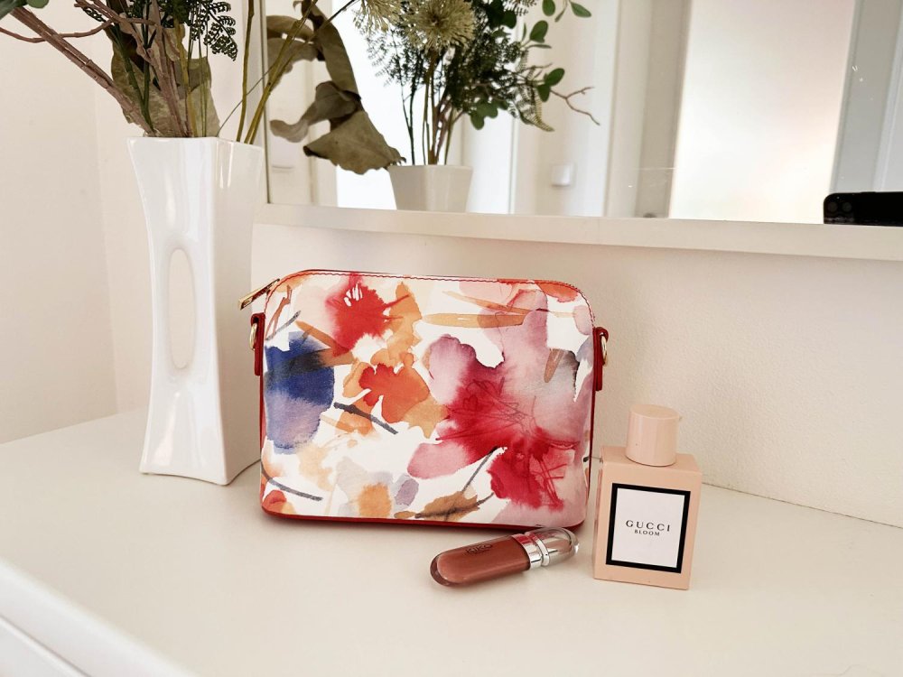 Levně MaxFly dámská kožená kabelka crossbody 52321 červená