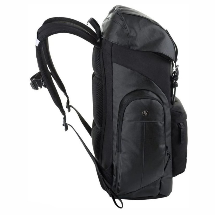 Batoh NITRO DAYPACKER 32 TOUGH BLACK 878101-074 černý