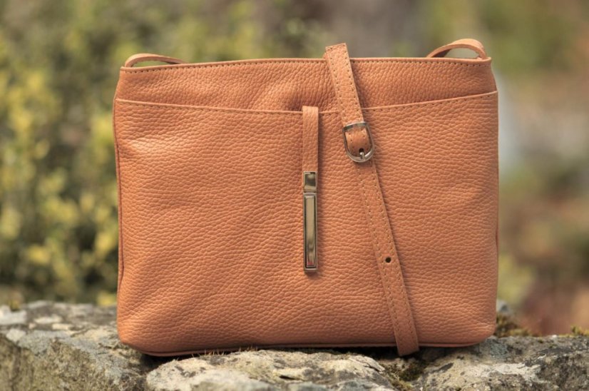 MaxFly kožená kabelka 5085  hnědá camel