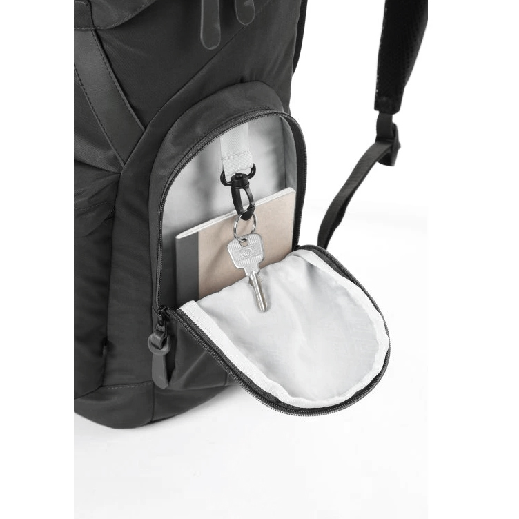 Batoh NITRO DAYPACKER 32 TOUGH BLACK 878101-074 černý