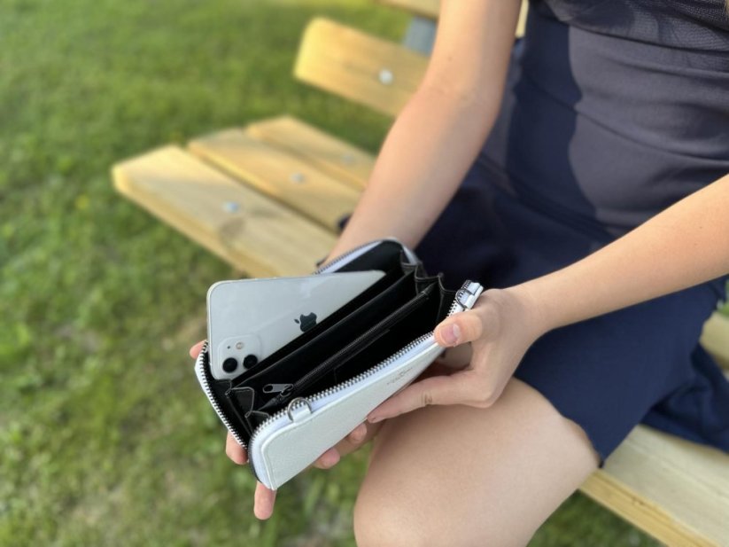 Malá kožená kabelka na mobil L626-003 bílá - moderní psaníčko