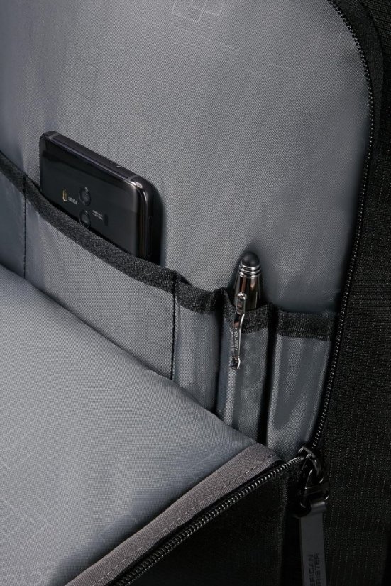 UNDERSEATER EASYJET ( 45 x 36 x 20 cm) American Tourister TAKE2CABIN M Černý 38L 149175/1041