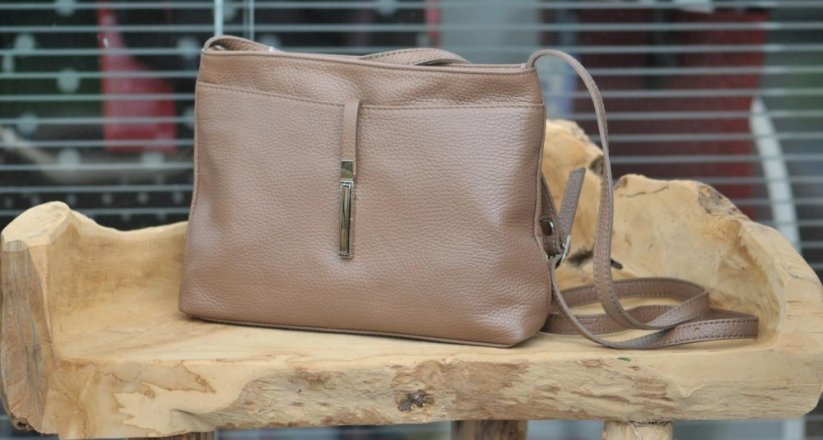 Kožená malá kabelka přes rameno 5085 taupe