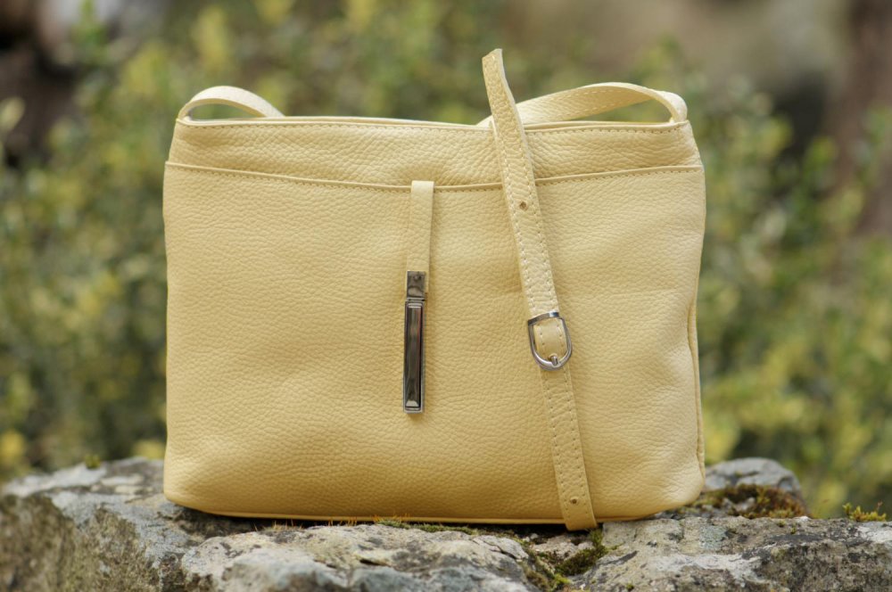 Dámská kožená crossbody kabelka 5085 světle žlutá